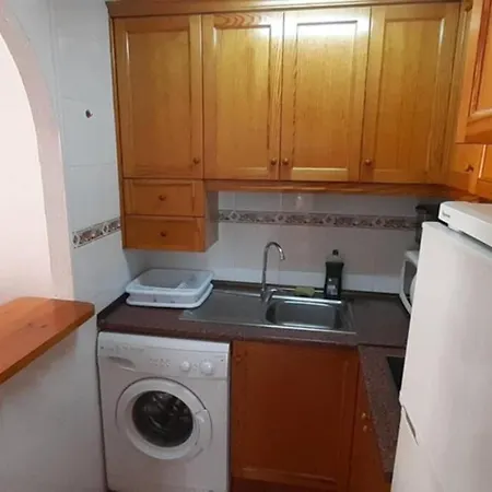 Cozy @ 3br Near Promenade! Apartment *